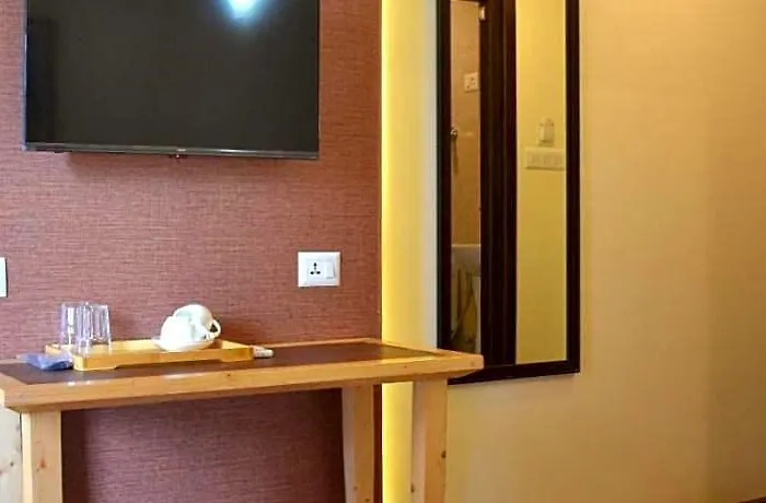 Rodeos Hotel 5*